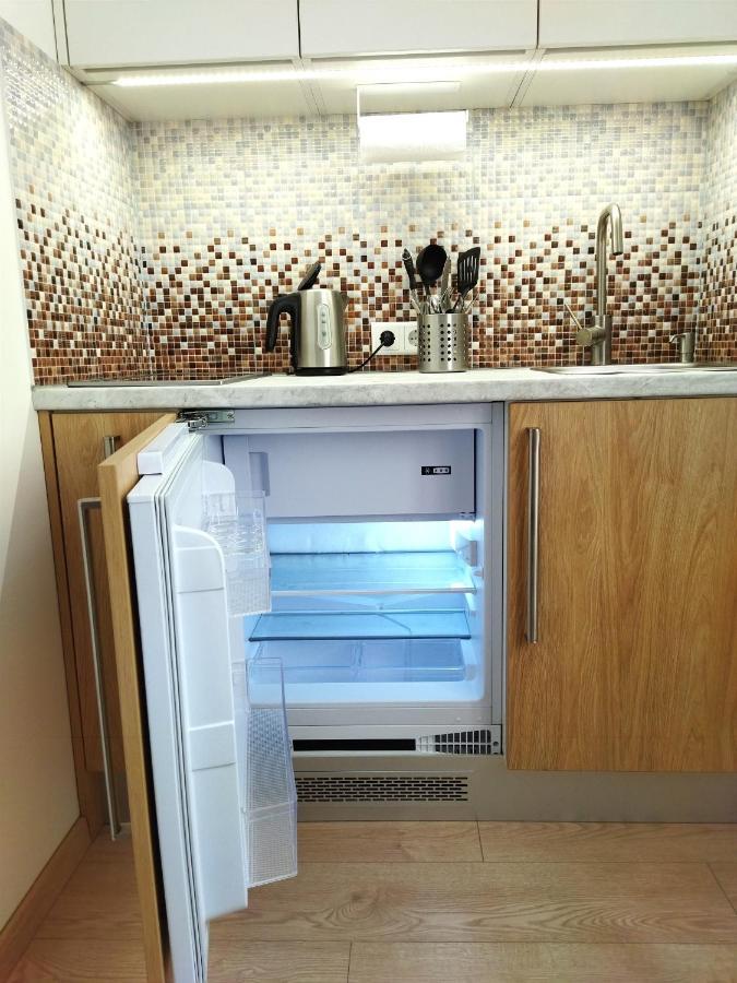 Appartamento Neat And Cosy Riga Esterno foto