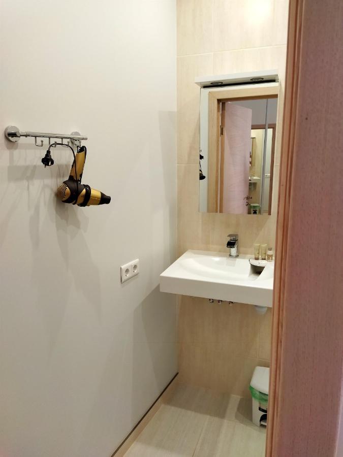 Appartamento Neat And Cosy Riga Esterno foto