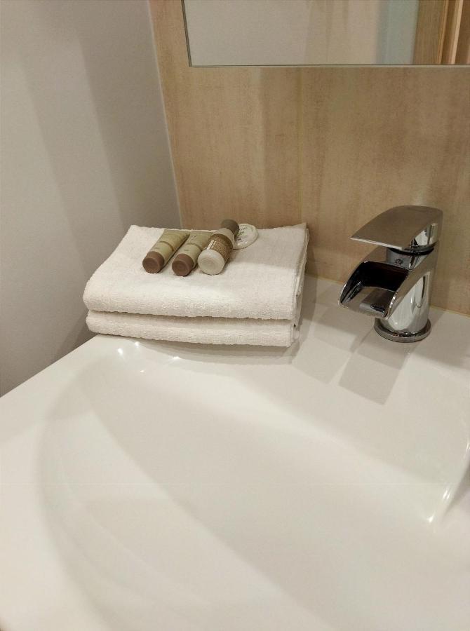 Appartamento Neat And Cosy Riga Esterno foto