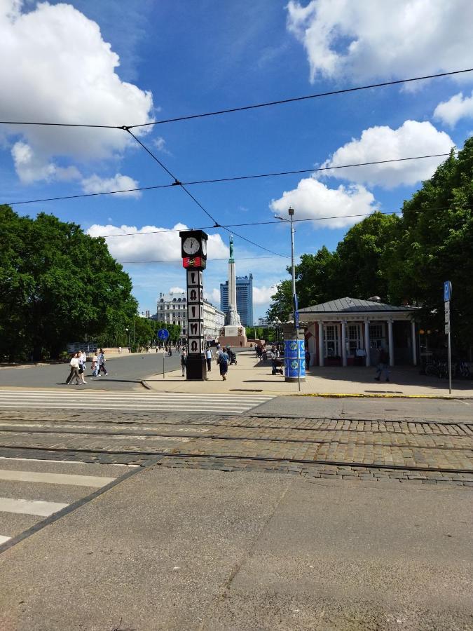 Appartamento Neat And Cosy Riga Esterno foto