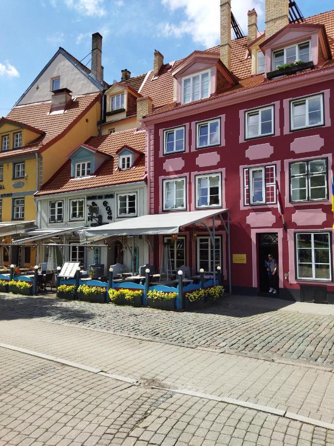 Appartamento Neat And Cosy Riga Esterno foto